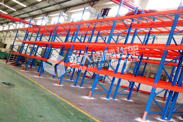 貨架廠家在設計倉庫倉儲貨架應該如何對消防位置進行規劃呢？